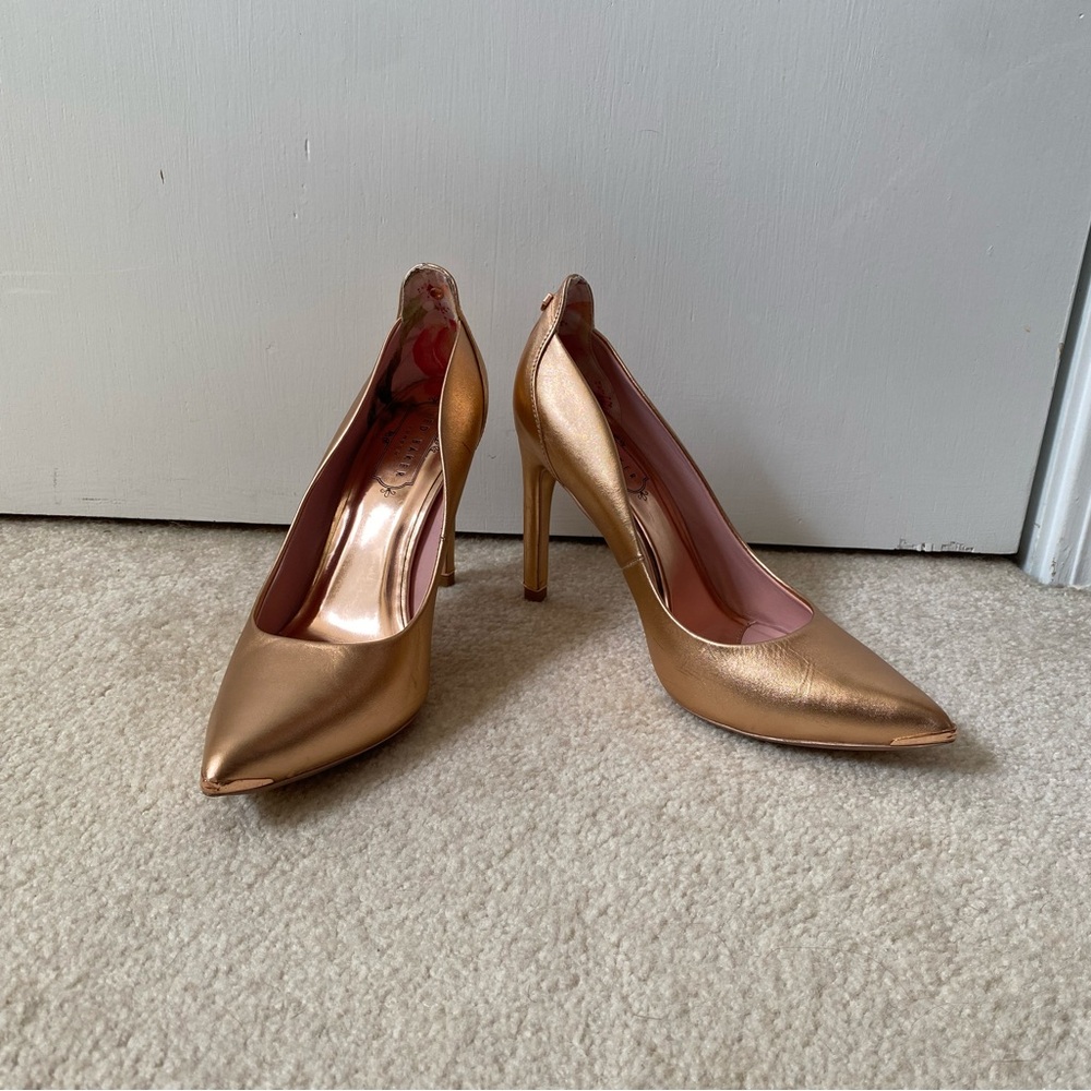 Gorgeous Ted Baker Metallic Copper Women's Heels